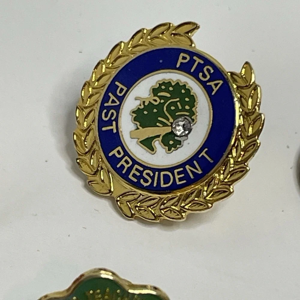 PTA President Lapel Pin Parent Teachers Association Gavel Tree Laurel Wreath Lot